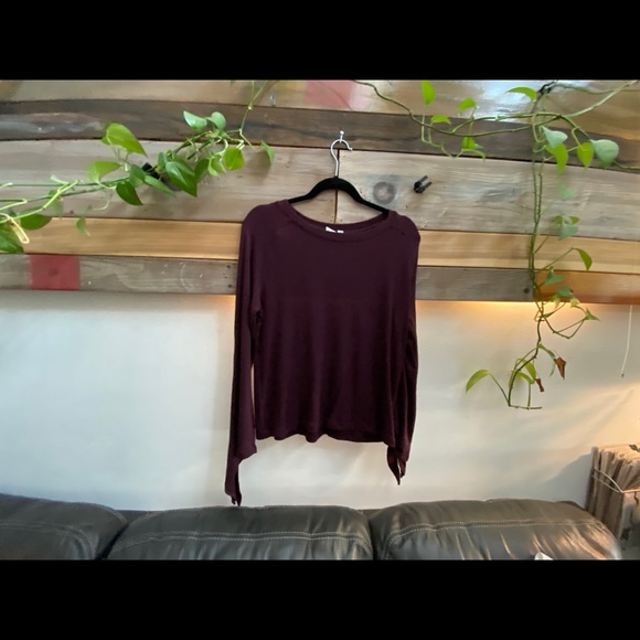 GAP Maroon/Purple Long Sleeve; ties at wrist (Sm) - Picture 2 of 8